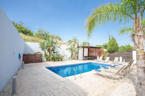 Villa Kanthos - Beautiful 4 Bedroom Protaras Villa with Pool - Close to the Beach